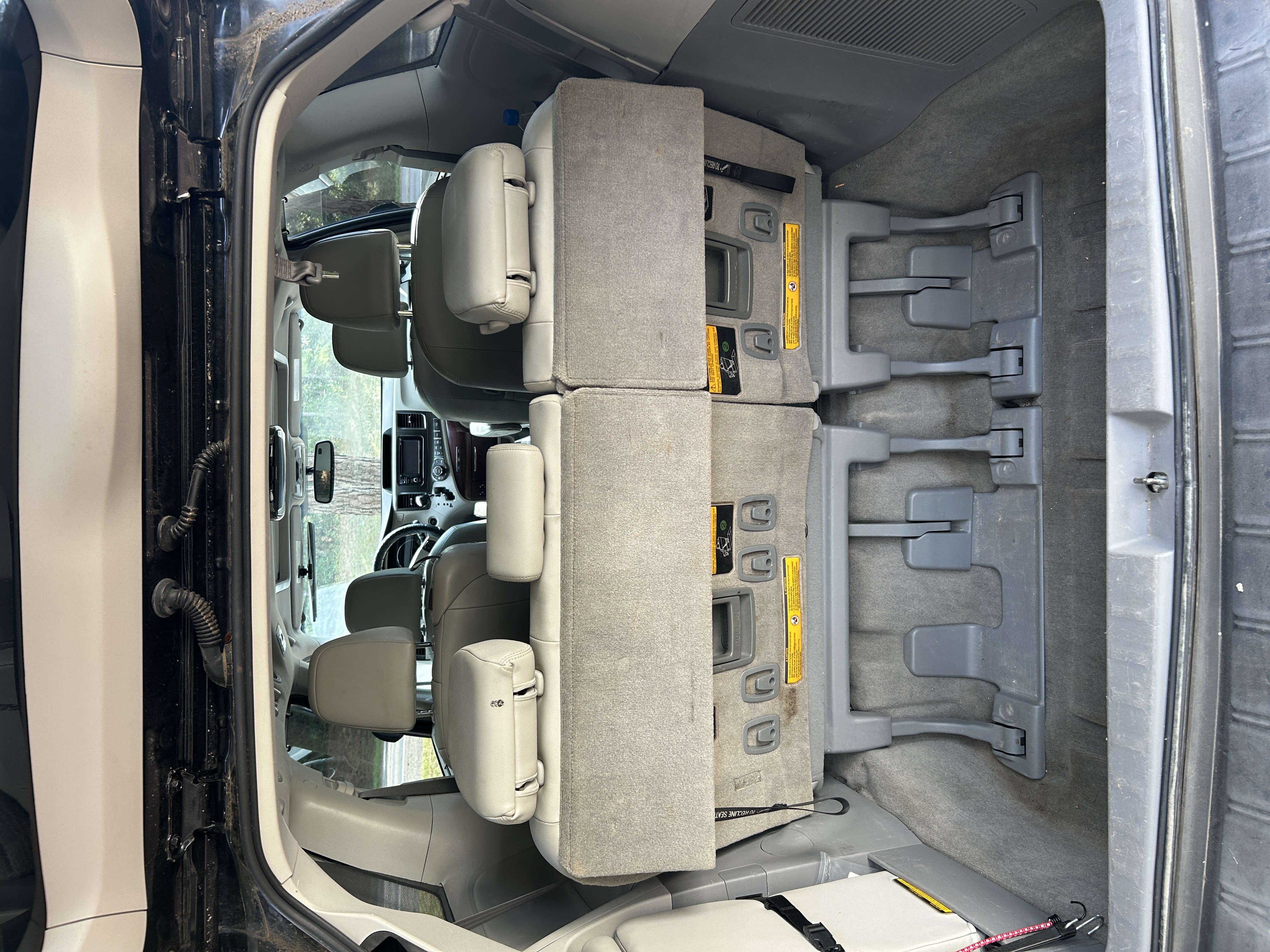 Used 2013 Toyota Sienna XLE FWD image 8