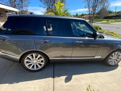 Used 2016 Land Rover Range Rover Supercharged image 5