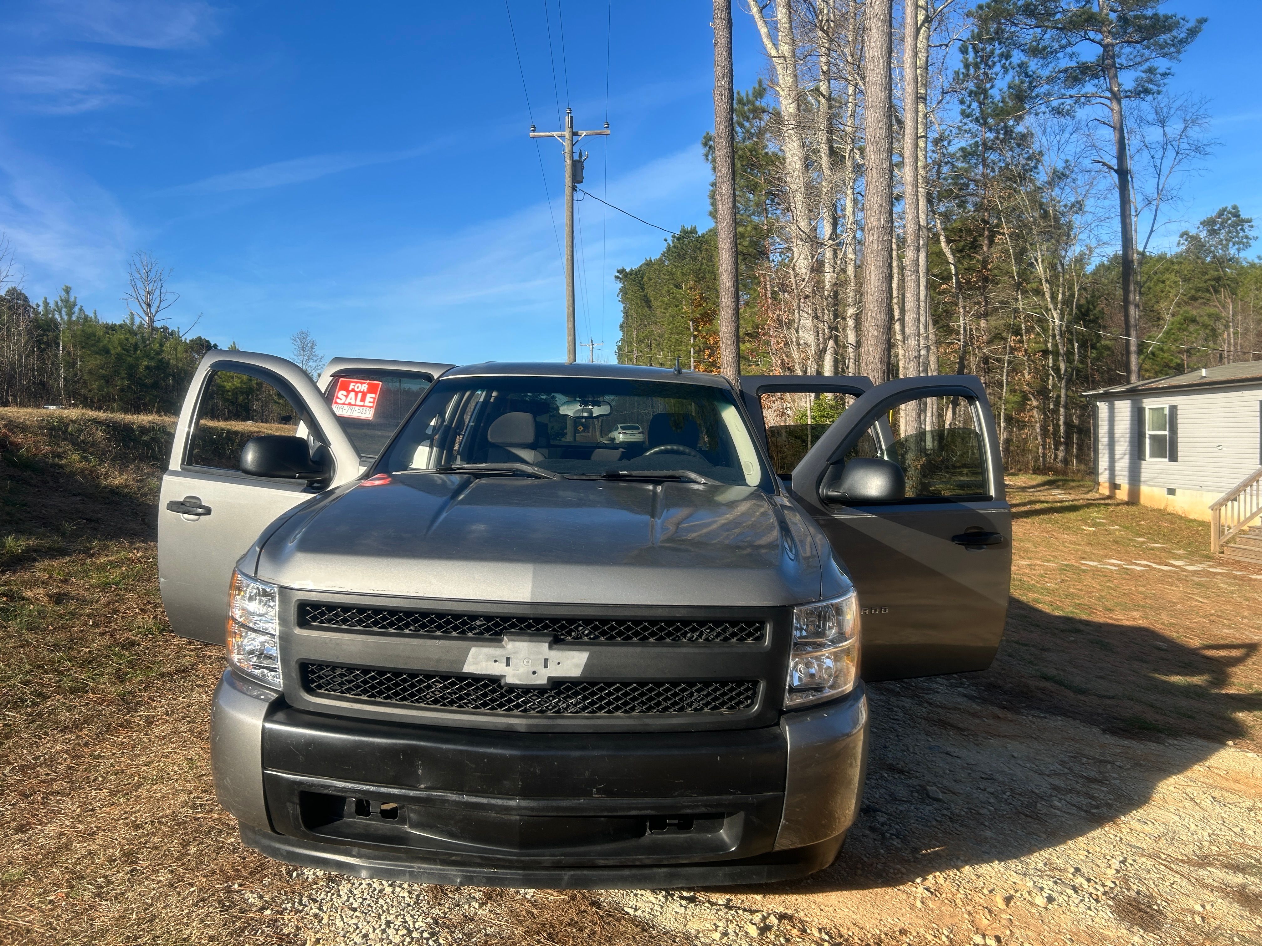 Used 2007 Chevrolet Silverado 1500 W/T w/ Towing Package RWD image 2