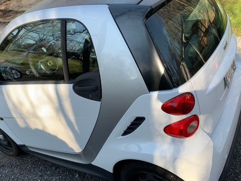 Used 2014 smart fortwo passion image 28