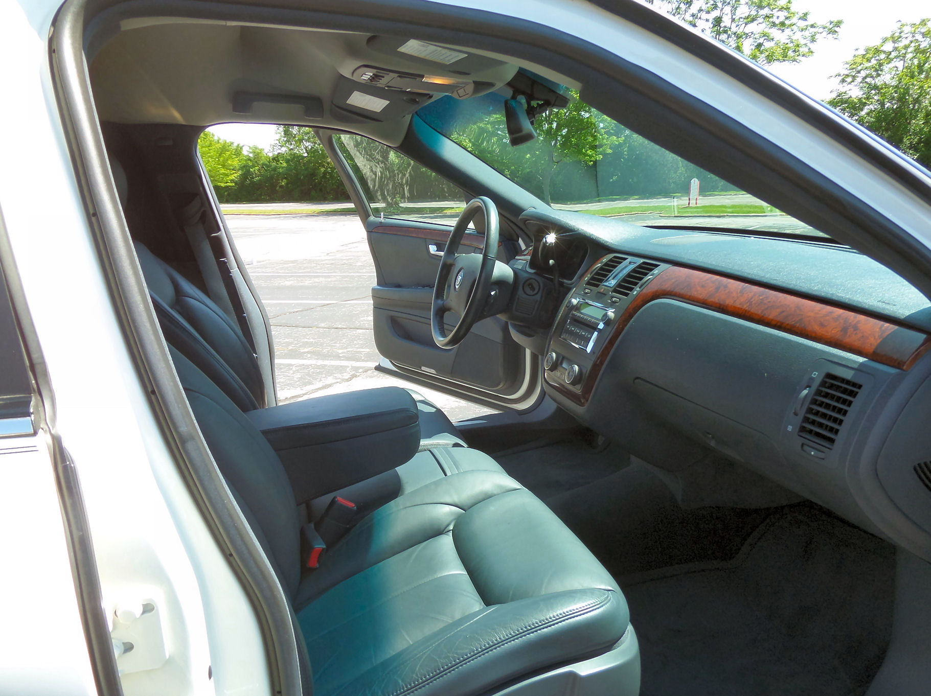 Used 2007 Cadillac DTS FWD image 5
