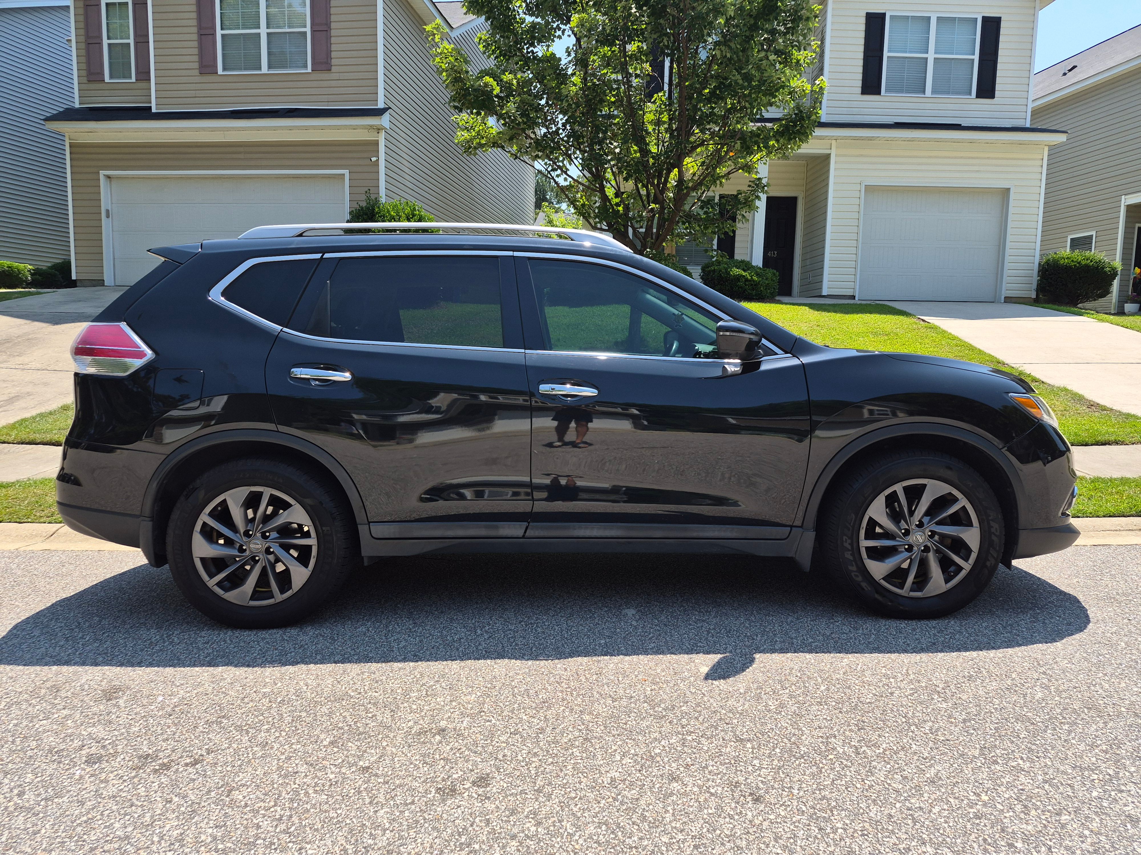 Used 2016 Nissan Rogue SL w/ SL Premium Package FWD image 10