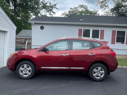 Used 2014 Nissan Rogue S w/ Convenience Package