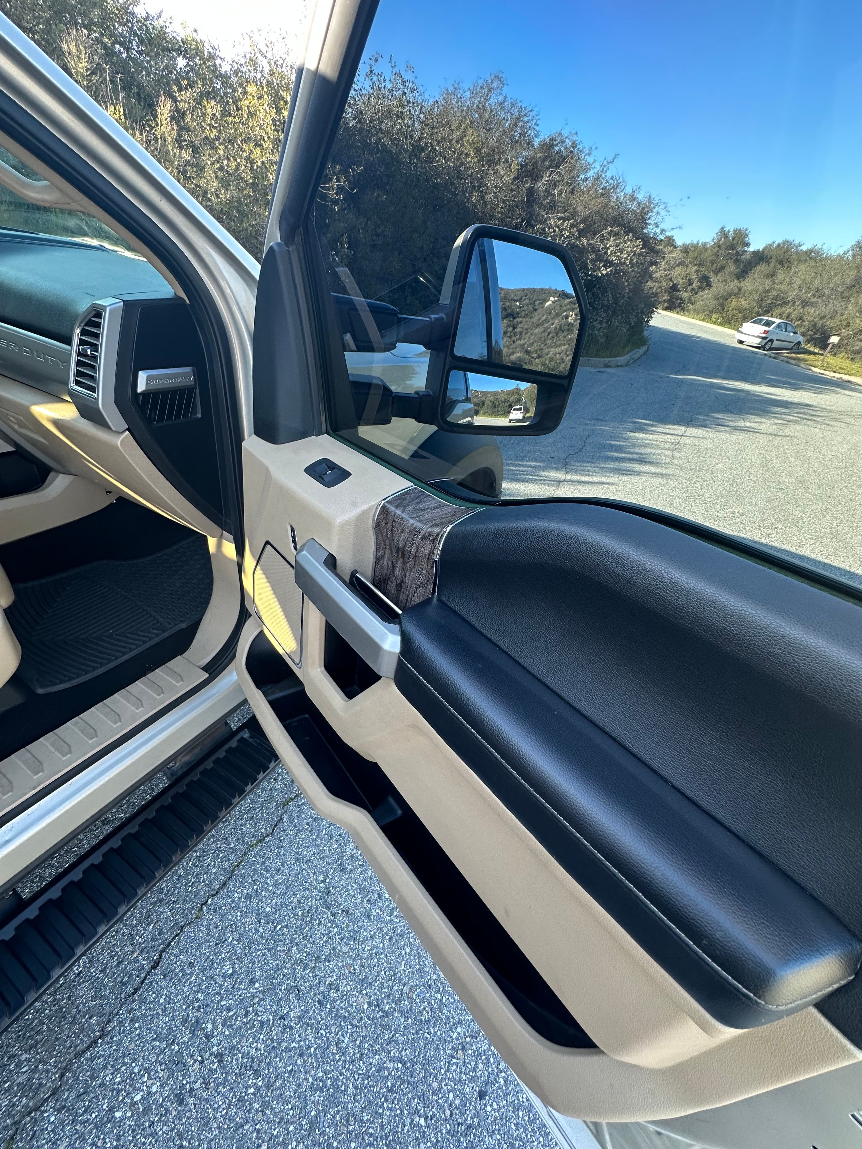 Used 2017 Ford F550 4x4 Crew Cab Super Duty image 21