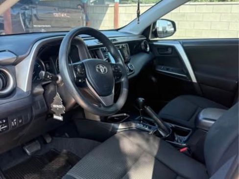 Used 2017 Toyota RAV4 LE w/ All Weather Liner Package AWD/4WD image 9