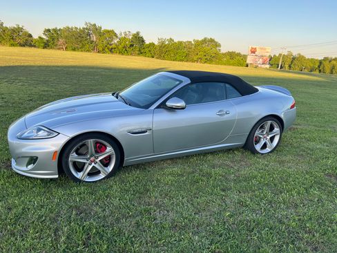 Used 2015 Jaguar XKR R RWD image 2