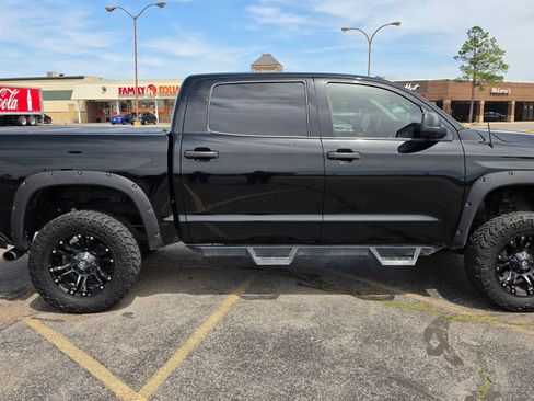 Used 2016 Toyota Tundra SR5 w/ SR5 Upgrade Package image 4