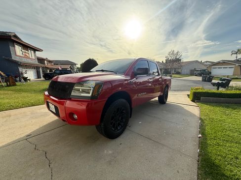 Used 2007 Nissan Titan XE image 12
