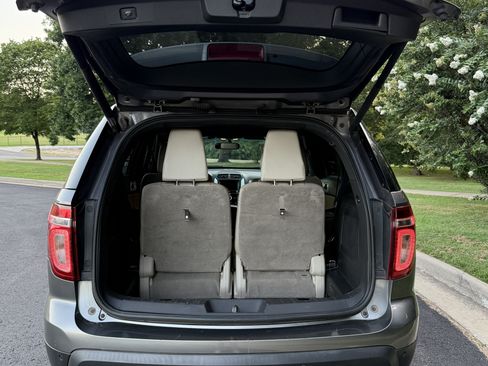 Used 2014 Ford Explorer Limited w/ Equipment Group 301A FWD image 6