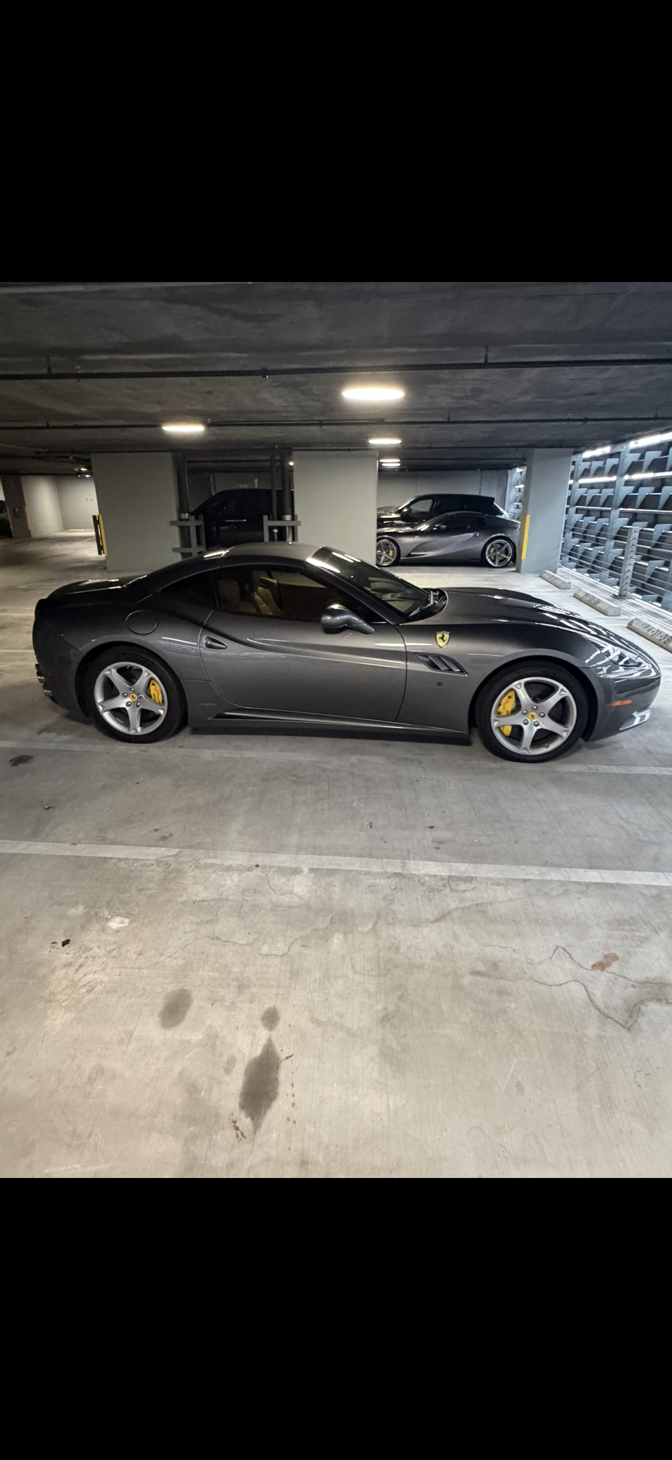 Used 2012 Ferrari California RWD image 4