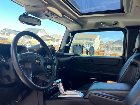 Used 2005 HUMMER H2 Luxury w/ Preferred Equipment Group image 19
