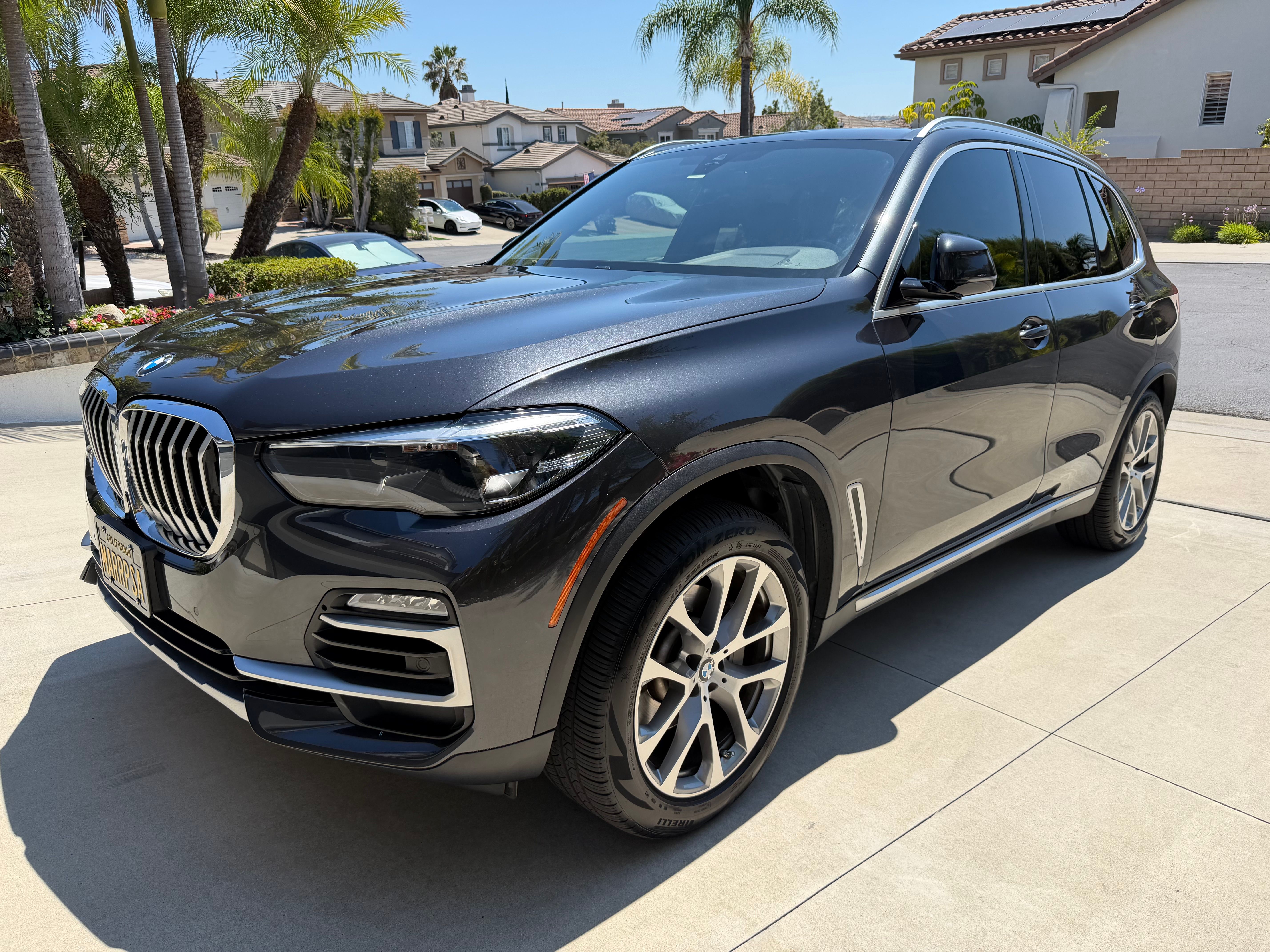 Used 2019 BMW X5 xDrive40i w/ Convenience Package AWD/4WD image 1
