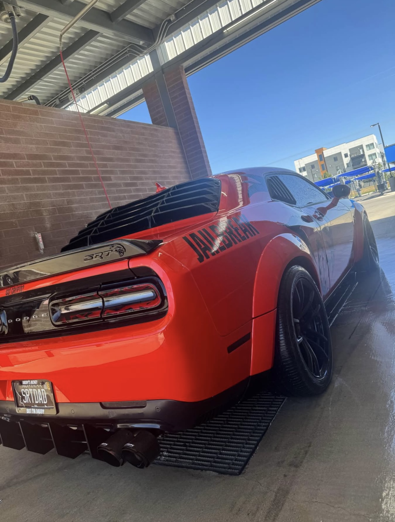 Used 2023 Dodge Challenger SRT Hellcat RWD image 2