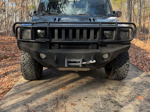 Used 2005 HUMMER H2 SUT w/ Preferred Equipment Group image 11