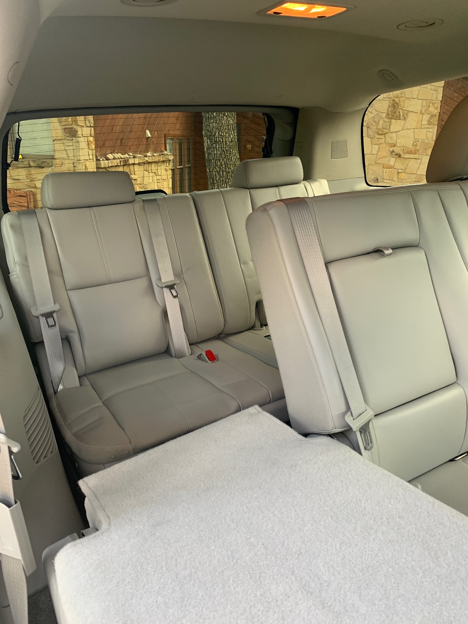 Used 2012 GMC Yukon SLT w/ SLT-2 Equipment Package AWD/4WD image 18