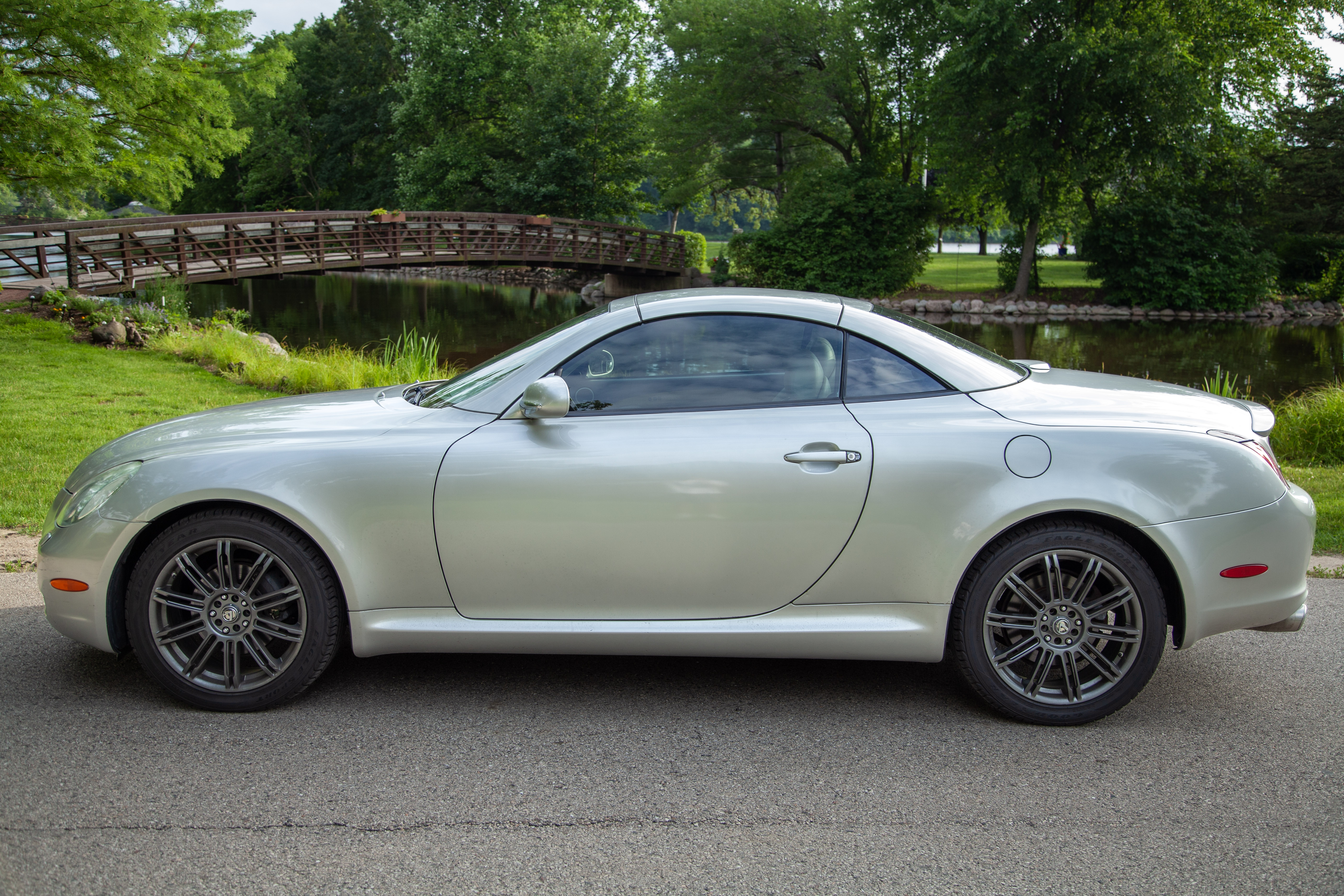 Used 2005 Lexus SC 430 Convertible RWD image 8