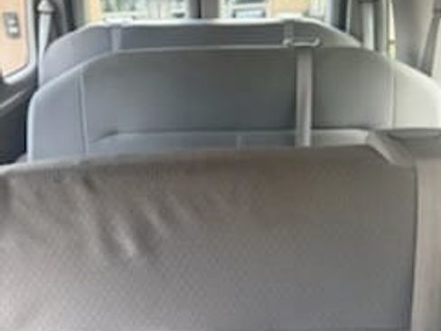 Used 2014 Ford E-350 and Econoline 350 XLT image 12