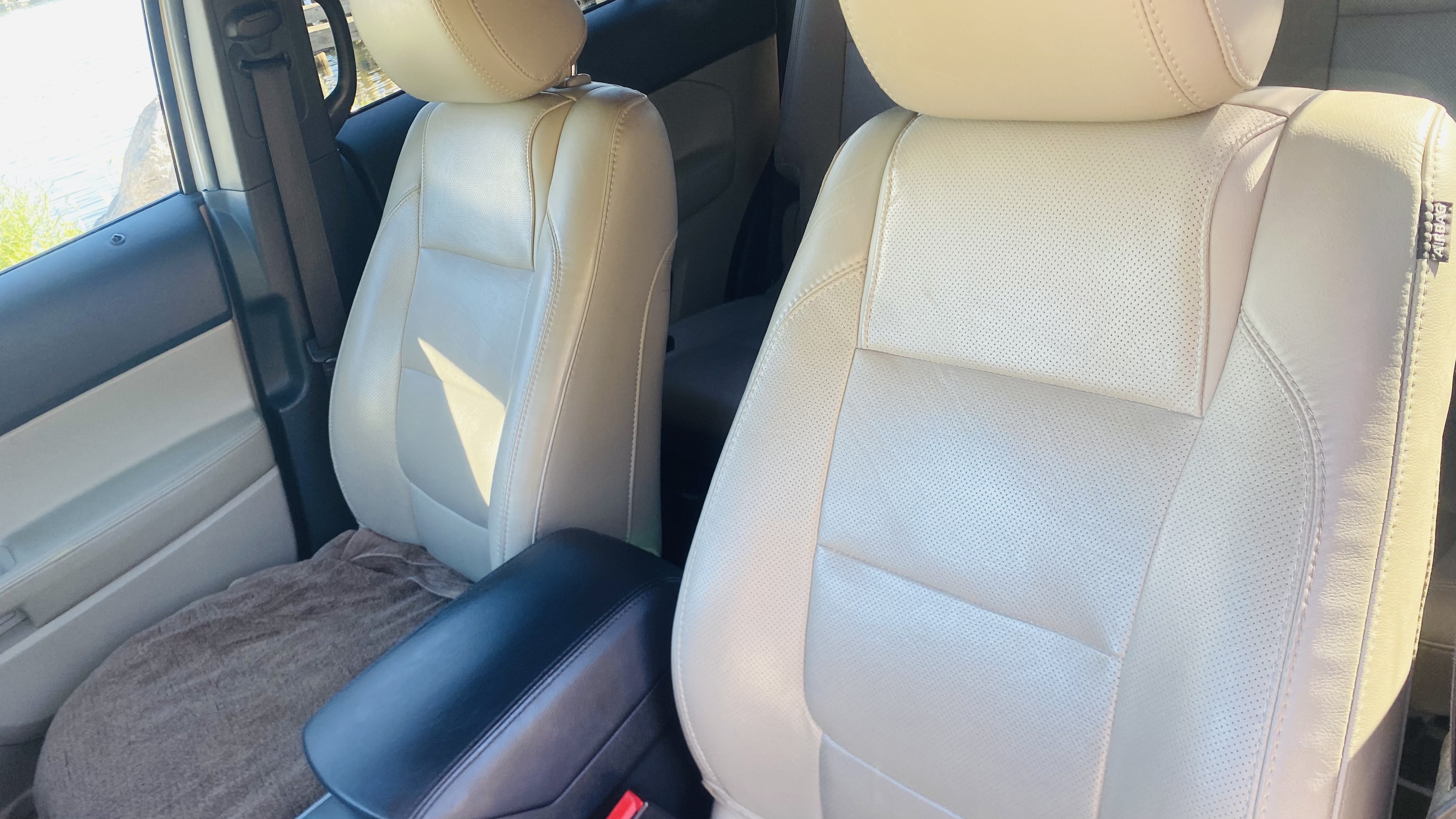 Used 2013 Ford Explorer Limited AWD/4WD image 13