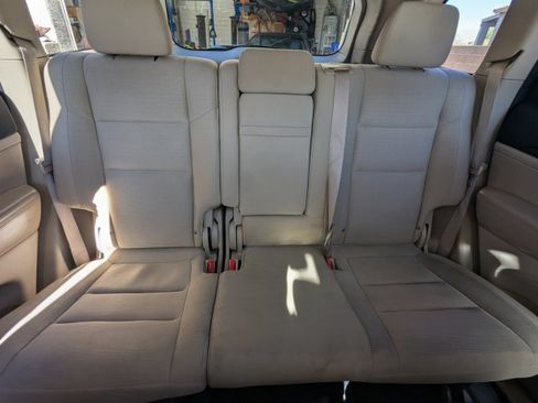 Used 2017 Jeep Grand Cherokee Laredo w/ Quick Order Package 2BE image 13