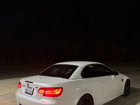 Used 2012 BMW M3 Convertible image 9
