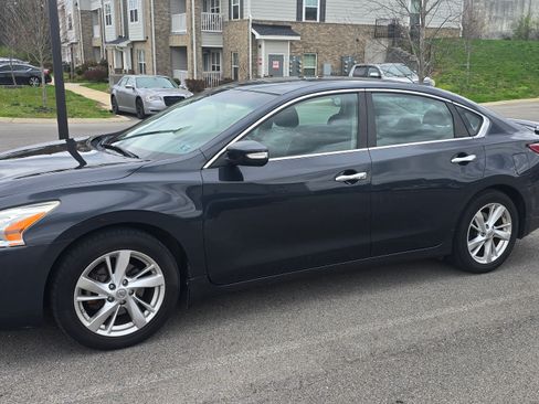 Used 2013 Nissan Altima 2.5 SL image 1