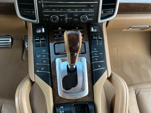 Used 2012 Porsche Cayenne S image 25