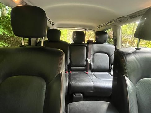 Used 2017 Nissan Armada SL w/ Moonroof Package AWD/4WD image 5