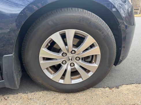 Used 2016 Honda Odyssey EX-L image 9