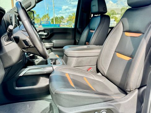 Used 2022 GMC Sierra 3500 AT4 w/ Gooseneck/5TH Wheel Package image 17