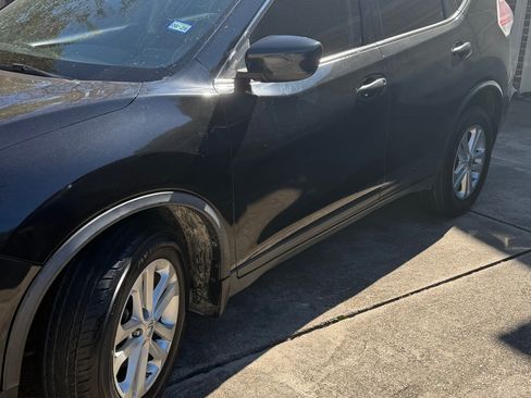 Used 2016 Nissan Rogue S image 4