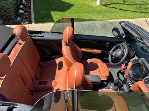 Used 2024 MINI Cooper S image 8