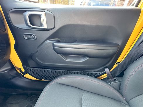 Used 2018 Jeep Wrangler Unlimited Rubicon image 20