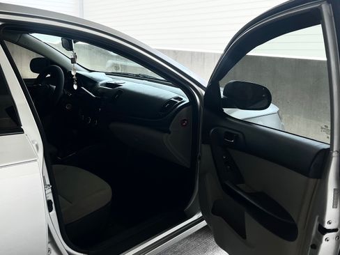 Used 2012 Kia Forte EX FWD image 9