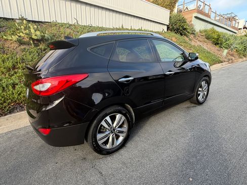 Used 2015 Hyundai Tucson Limited w/ Option Group 03 FWD image 2