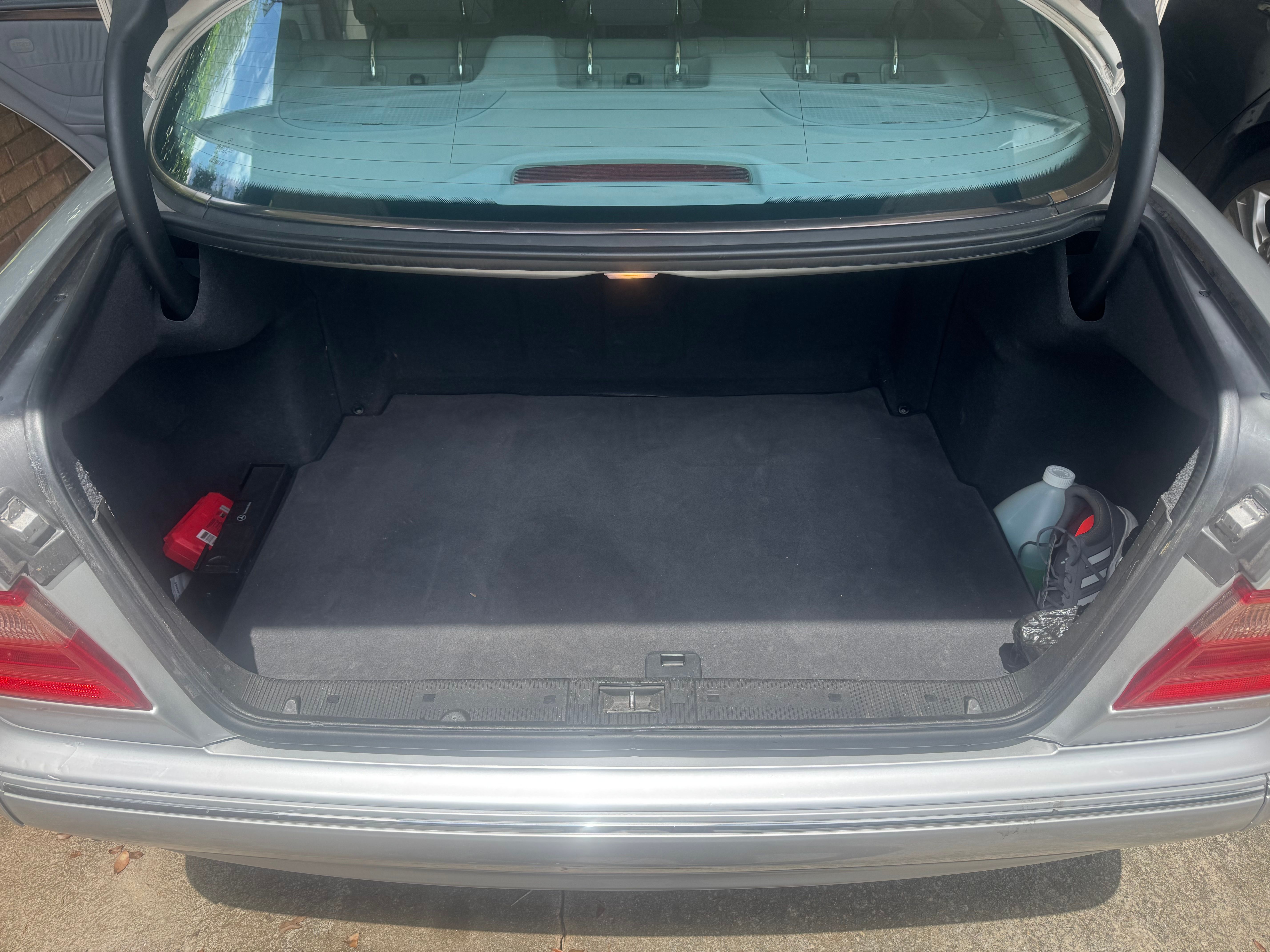 Used 2001 Mercedes-Benz E 320 Sedan image 11