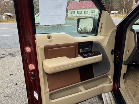 Used 2005 Ford F150 King Ranch image 8