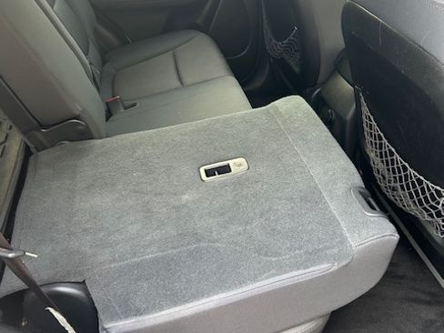 Used 2012 Kia Sorento LX image 9