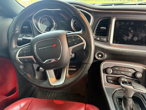 Used 2018 Dodge Challenger R/T Plus image 4