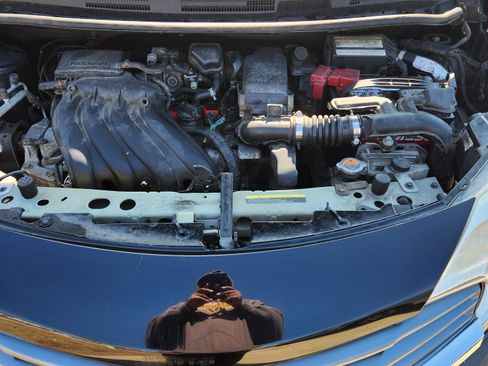 Used 2016 Nissan Versa Note SV image 2