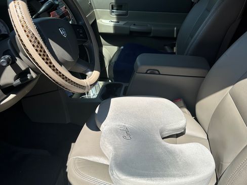 Used 2004 Dodge Durango SLT image 9