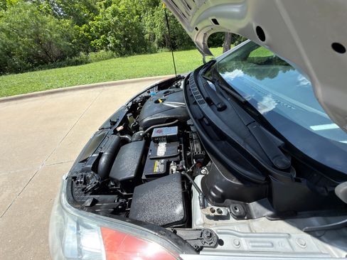 Used 2012 Hyundai Elantra Limited FWD image 14