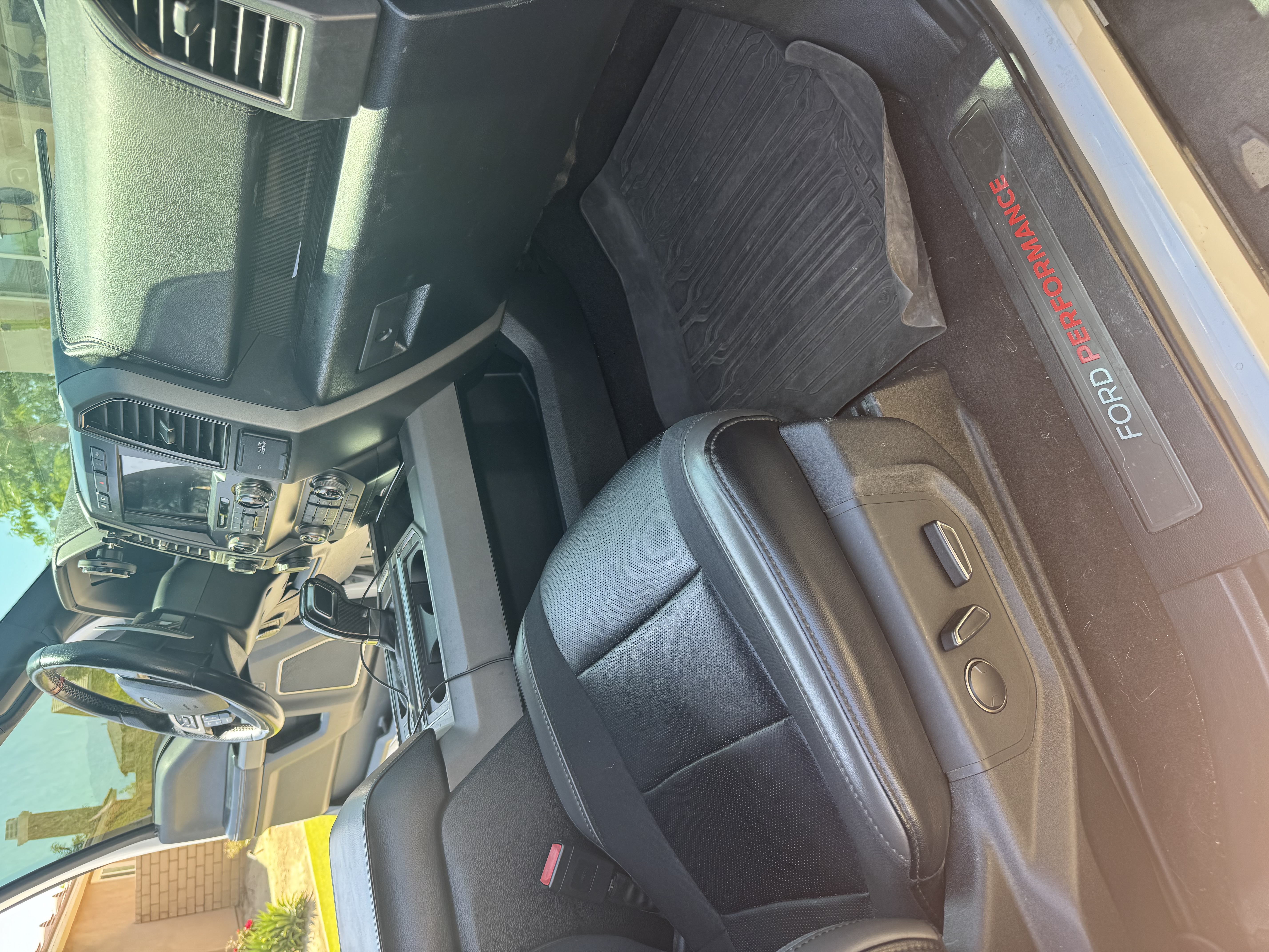 Used 2020 Ford F150 Raptor w/ Equipment Group 802A Luxury AWD/4WD image 6
