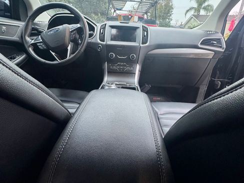 Used 2020 Ford Edge SEL w/ Convenience Package FWD image 9