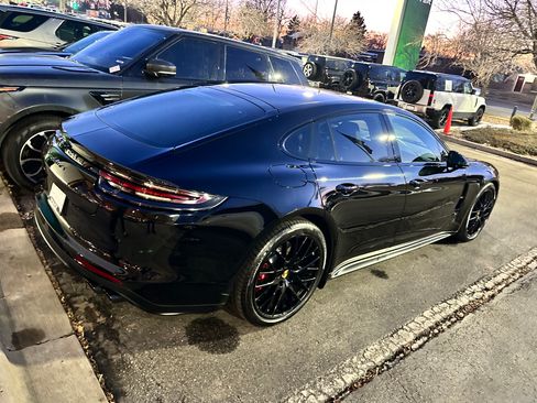 Used 2019 Porsche Panamera GTS AWD/4WD image 3
