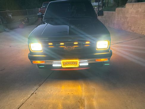 Used 1993 Chevrolet S10 Pickup Short Bed image 11