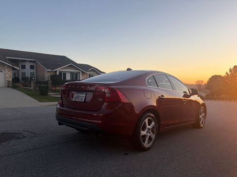 Used 2012 Volvo S60 T5 FWD image 6