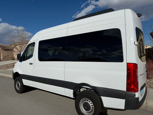 Used 2025 Mercedes-Benz Sprinter 2500 image 6