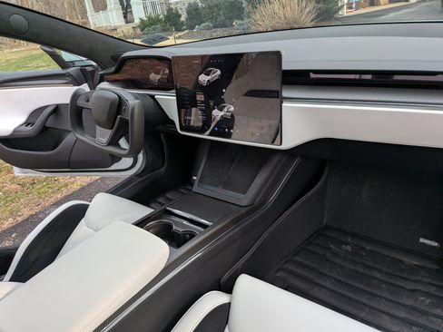 Used 2024 Tesla Model S Plaid image 14