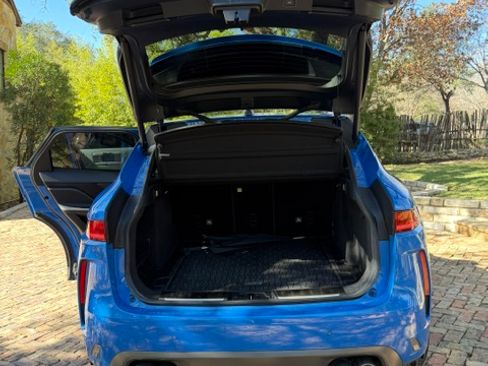 Used 2020 Jaguar F-PACE SVR image 13