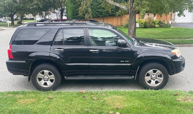 Used 2009 Toyota 4Runner Sport AWD/4WD image 2